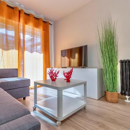 Apartamento Metropolitano II En Madrid Esterno foto